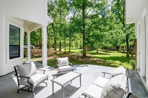 8912 Forest Lake Drive Montgomery TX 77316