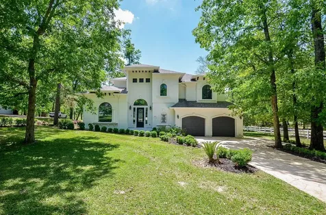 8912 Forest Lake Drive Montgomery TX 77316
