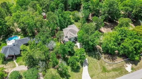 8912 Forest Lake Drive Montgomery TX 77316
