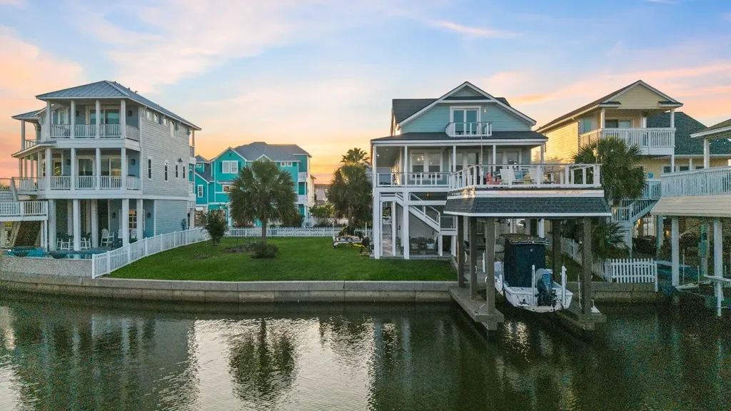 4008 Isla Del Sol Galveston TX 77554