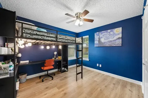 1054 Margate Drive Pearland TX 77584