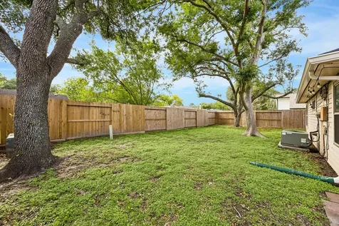 1054 Margate Drive Pearland TX 77584