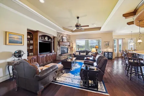 53 New Oak Trail Kingwood TX 77346
