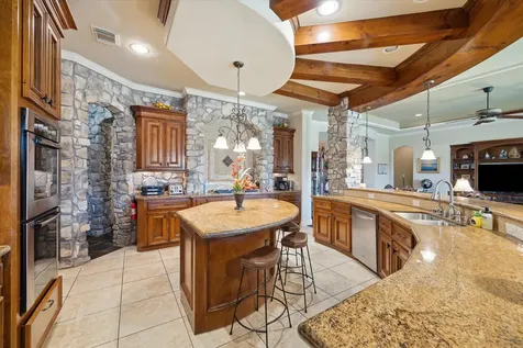 53 New Oak Trail Kingwood TX 77346