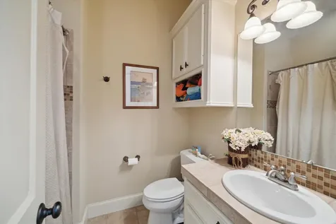 53 New Oak Trail Kingwood TX 77346