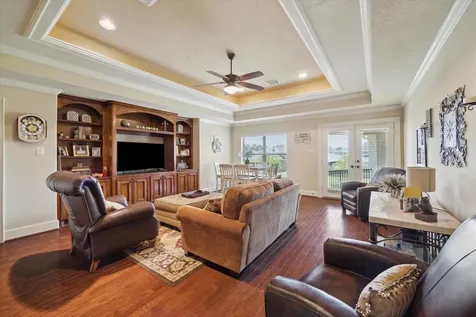 53 New Oak Trail Kingwood TX 77346