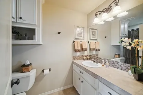 53 New Oak Trail Kingwood TX 77346