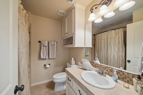 53 New Oak Trail Kingwood TX 77346