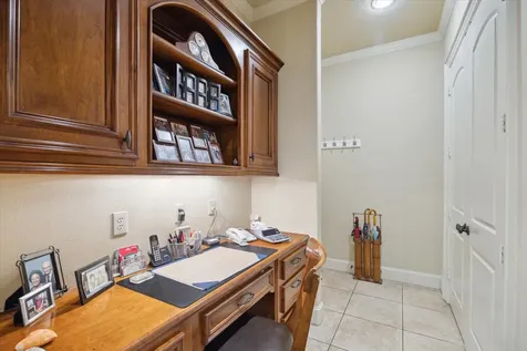 53 New Oak Trail Kingwood TX 77346