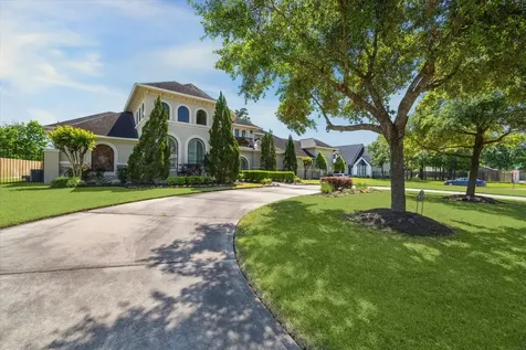 53 New Oak Trail Kingwood TX 77346