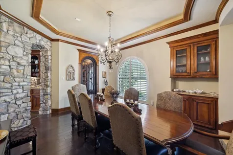 53 New Oak Trail Kingwood TX 77346
