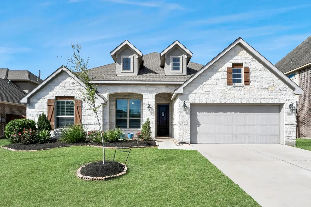 3615 Pasteur Lane Iowa Colony TX 77583