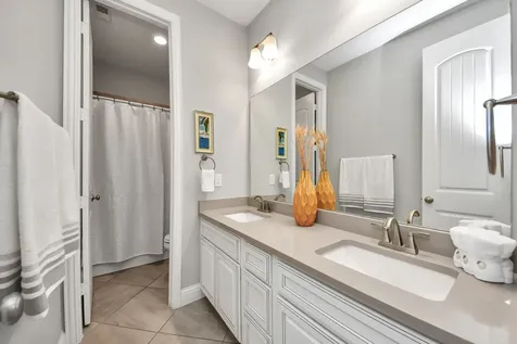 3615 Pasteur Lane Iowa Colony TX 77583
