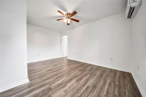 1710 Shelby Street A Houston TX 77009