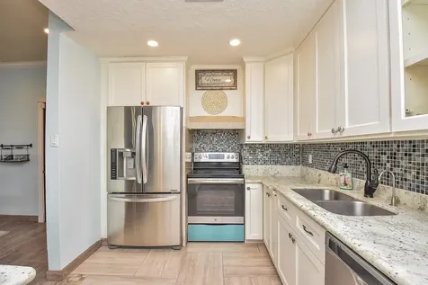 800 Country Place Drive 101 Houston TX 77079