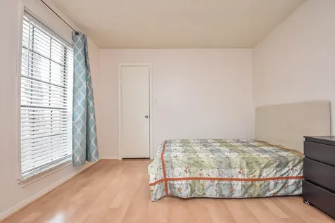 800 Country Place Drive 101 Houston TX 77079