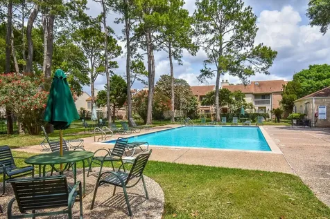 800 Country Place Drive 101 Houston TX 77079