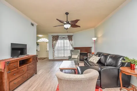 800 Country Place Drive 101 Houston TX 77079