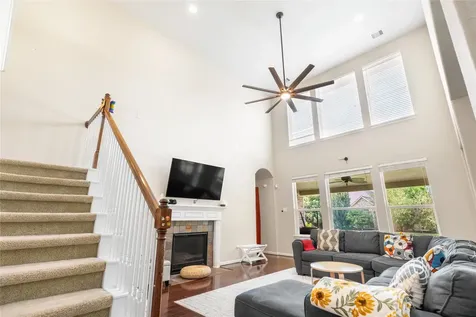 6819 Lavington Way Sugar Land TX 77479
