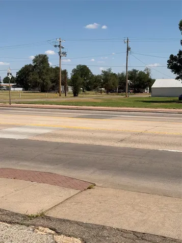 401 Avenue F NE Childress TX 79201