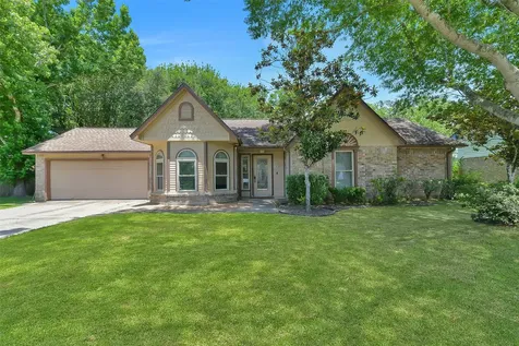 1312 Osborne Drive Friendswood TX 77546