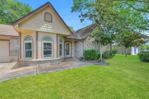 1312 Osborne Drive Friendswood TX 77546