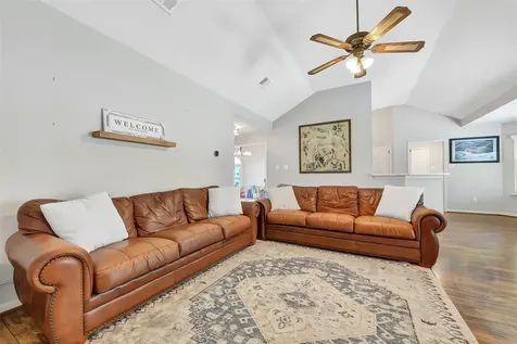 1312 Osborne Drive Friendswood TX 77546