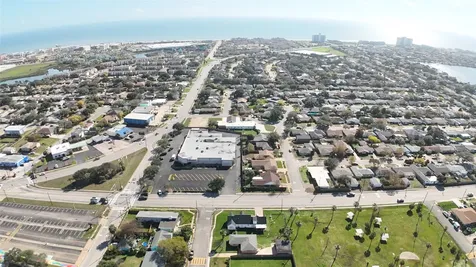 2317 Wimcrest Street Galveston TX 77551