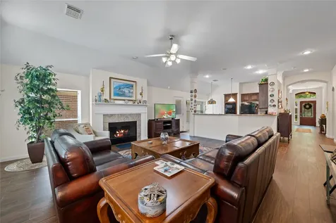 2514 S Strathford Lane Kingwood TX 77345