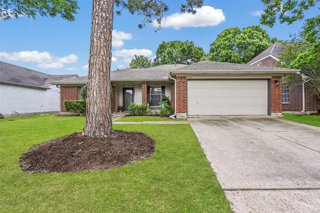 4918 Pleasant Plains Drive Friendswood TX 77546