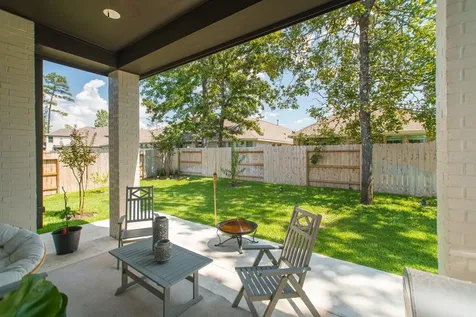427 Boggy Belt Lane Conroe TX 77304