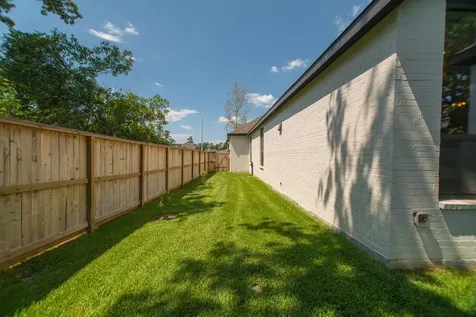 427 Boggy Belt Lane Conroe TX 77304