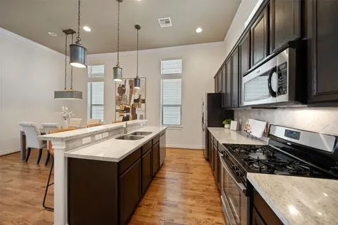 1716 Dart Street Houston TX 77007