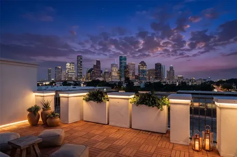 1716 Dart Street Houston TX 77007