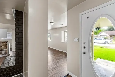 6414 Heatherbloom Drive Houston TX 77085