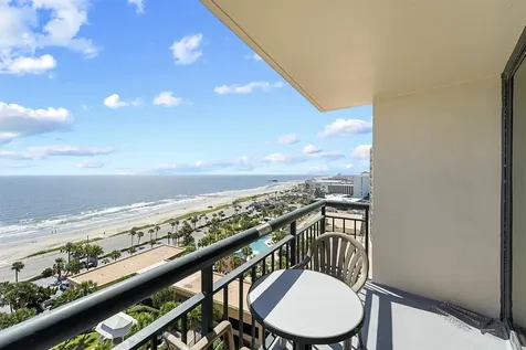 5220 Seawall Boulevard 1432a Galveston TX 77551