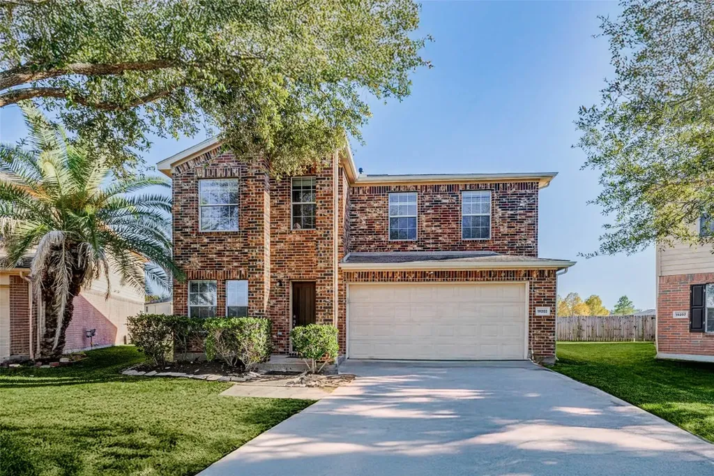 19203 Christine Crossing Drive Richmond TX 77407