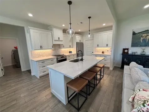 817 Greystone Lane Angleton TX 77515