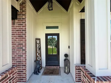 817 Greystone Lane Angleton TX 77515