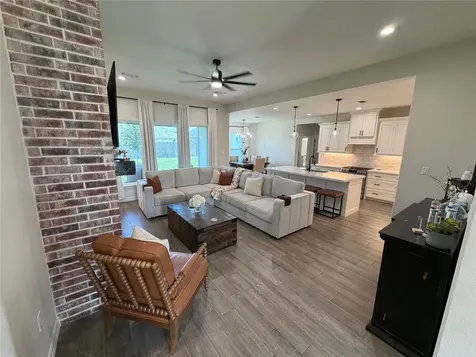 817 Greystone Lane Angleton TX 77515