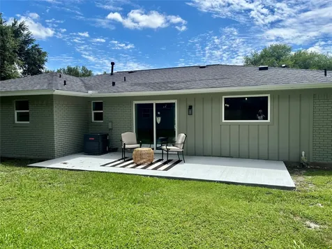 802 Victoria Street Navasota TX 77868