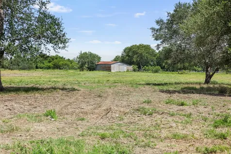 13041 Seydler Road Weimar TX 78962