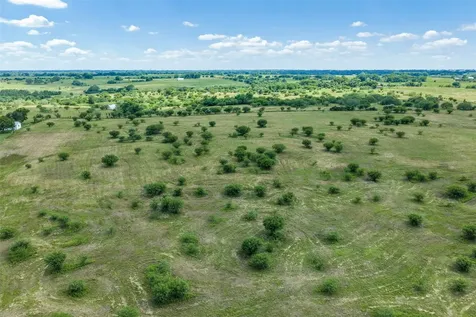 13041 Seydler Road Weimar TX 78962