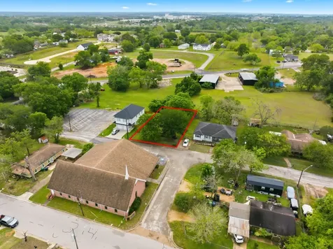 1314 Washington Street Brenham TX 77833