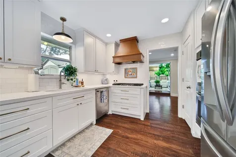 6238 Braesheather Circle Houston TX 77096