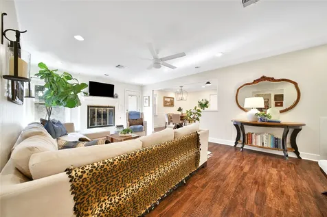 6238 Braesheather Circle Houston TX 77096
