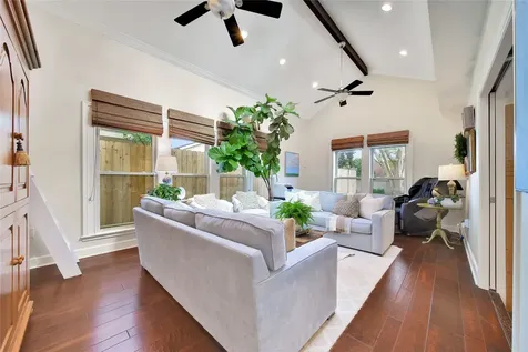 6238 Braesheather Circle Houston TX 77096