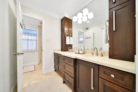 6238 Braesheather Circle Houston TX 77096
