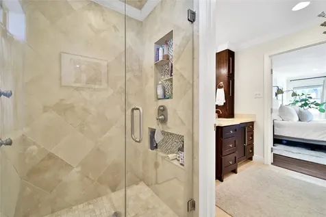 6238 Braesheather Circle Houston TX 77096
