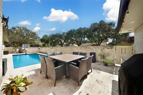 6238 Braesheather Circle Houston TX 77096